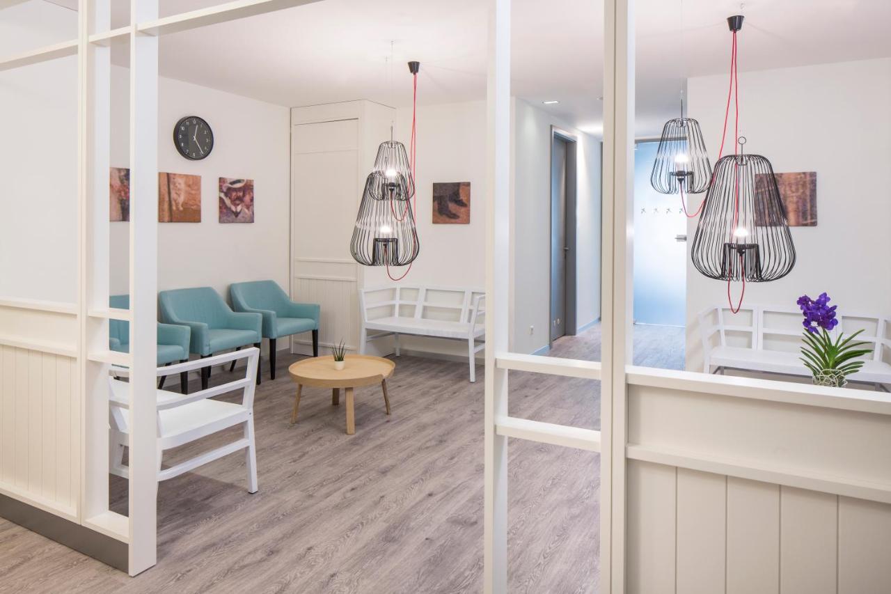 Falkensteiner Spa Resort มาเรียอานซเกลาซนี ภายนอก รูปภาพ The waiting room at the clinic